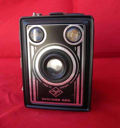 Camera  "Agfa Synchro Box" Made in Germany, condition good , see pics for details