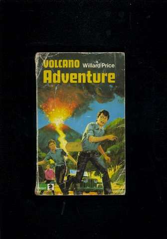 Volcano Adventure - Willard Price