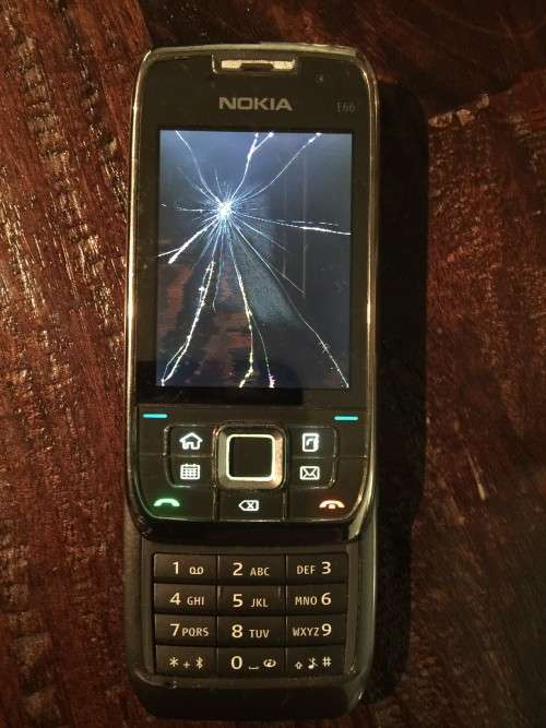 Nokia E66 (cracked screen)