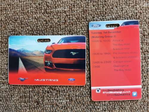 1:24 Ford Mustang signed by designer of car`s exterior