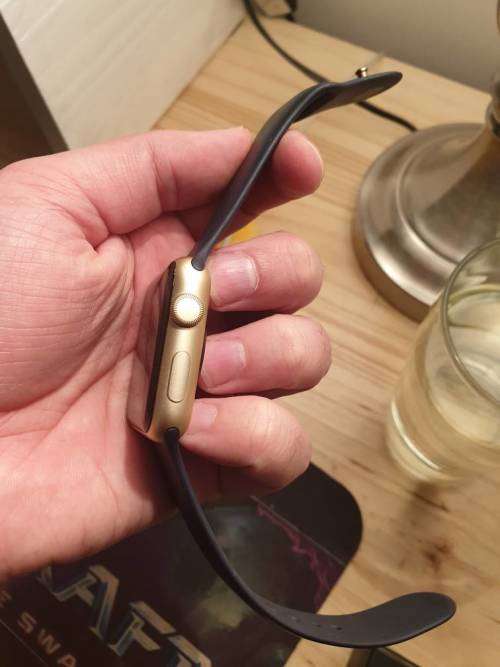 Apple Watch - Gen 1 - 42MM - Mint condition