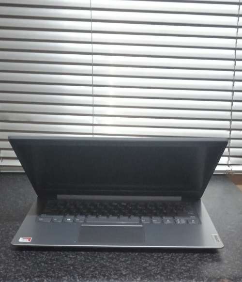Lenovo Ideapad Slim 1