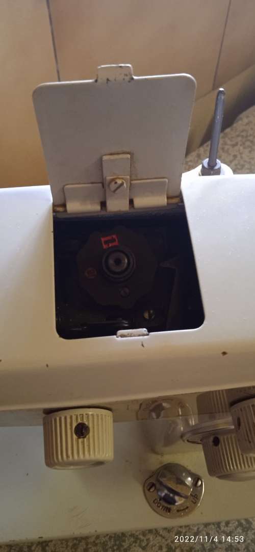 All metal Vintage Empisal Deluxe Sewing Machine