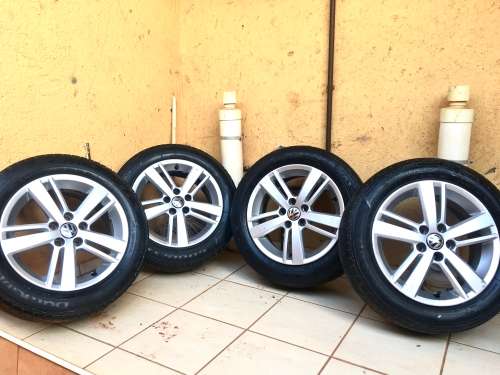 15 Original OEM VW Polo rims with tyres