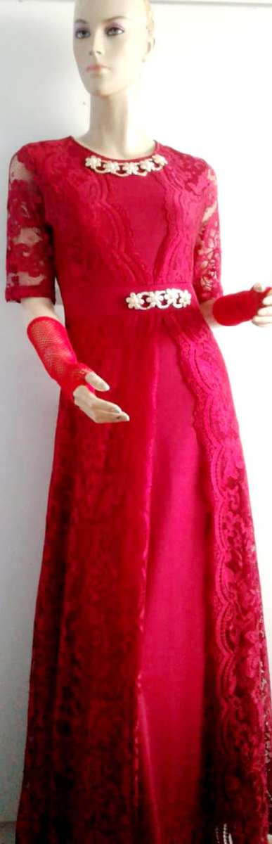 Ladies Long Red Dress (M)