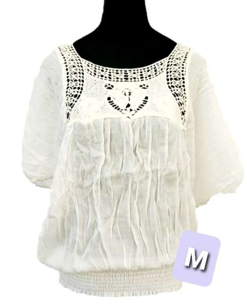 Cream Lace Top Size (M)