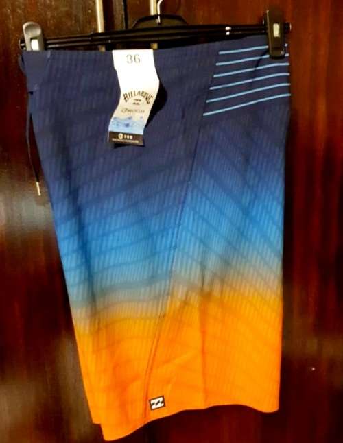 Original Billabong Board Shorts (Size 36) FREE SHIPPING (Major Cities ONLY) Xmas Offer