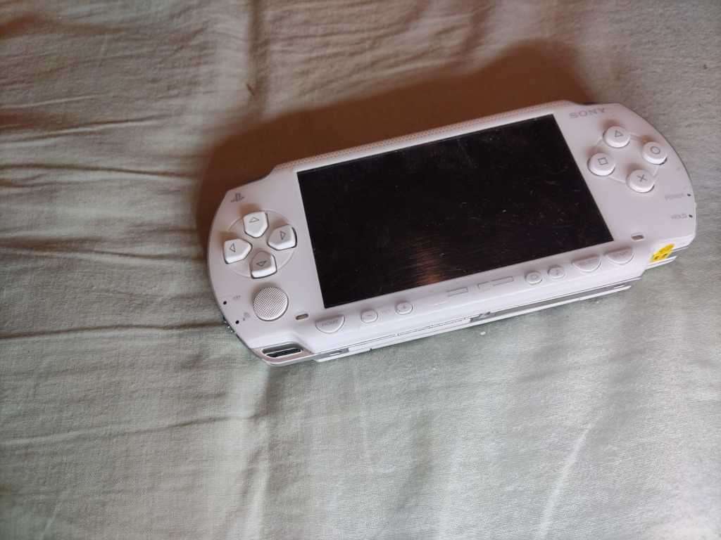 PSP 1000 Jameson White