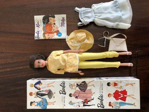 Vintage Barbie 1962 stock 850 brunette bubble cut