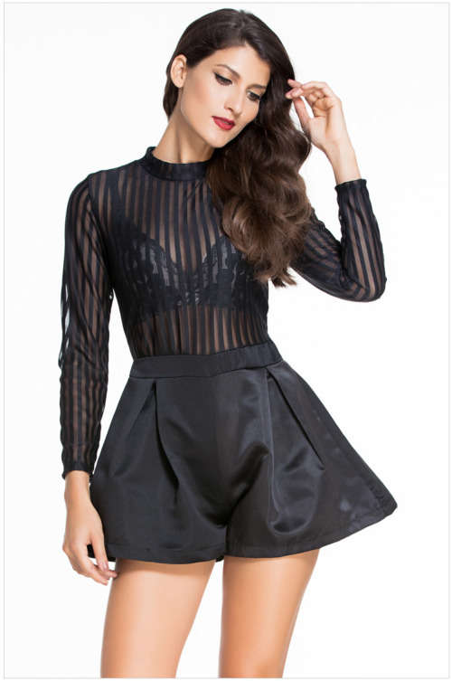 !!! Clearance !!! BEAUTIFUL  ROMPER / FASHIONABLE ROMPER IN SIZE S