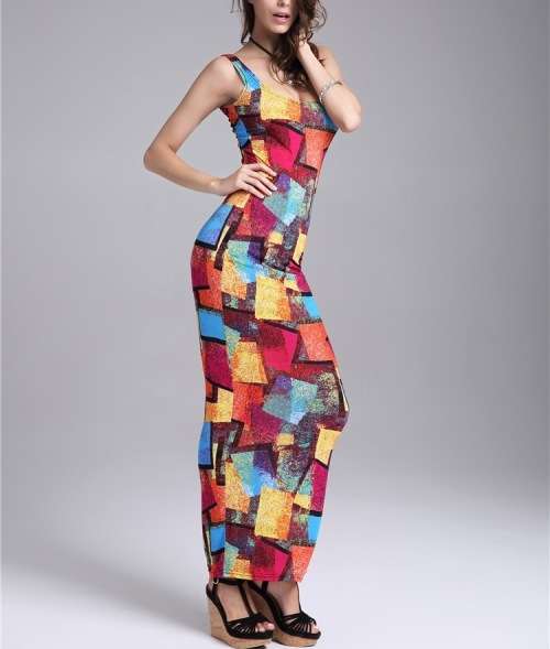 !!! CLEARANCE !!! BEAUTIFUL DRESS/ PARTY DRESS IN SIZE 32