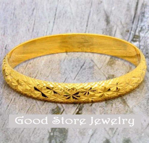 !!! NEW ARRIVED !!!   STUNNING BRACELET IN 18K GOLD PLATED