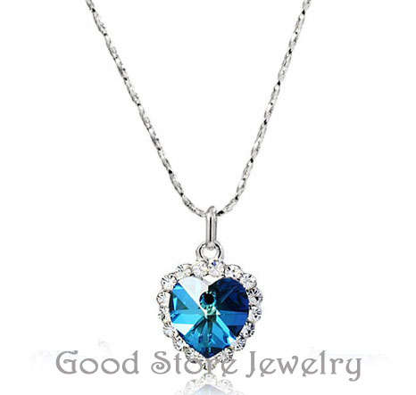 STRIKING  ROYAL BLUE SWAROVSKI HEART  NECKLACE