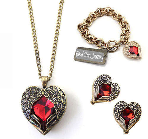 FASHIONABLE WINGED HEART ACCESSORIES SET (necklace, earring, bracelet)