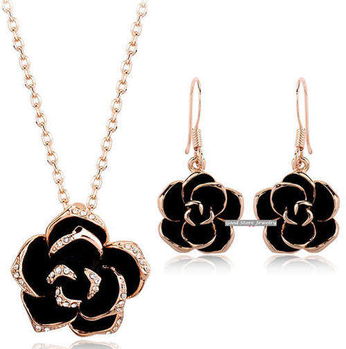 STRIKING COLORED ROSE SWAROVSKI ACCESSORIES SETS