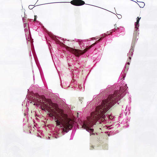 Incity Lingerie Set in size 34B