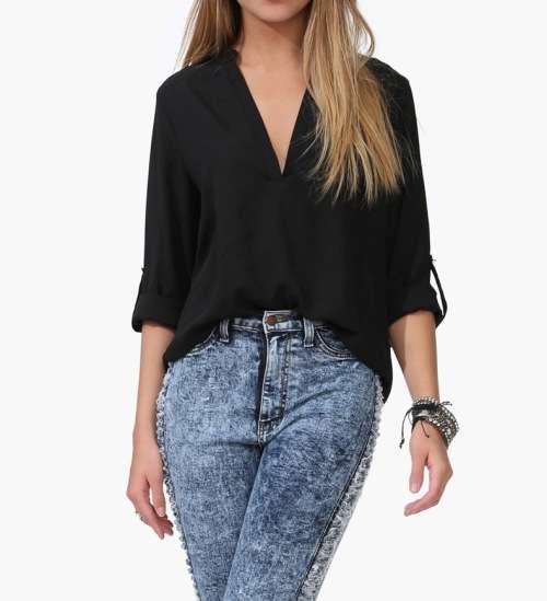 !!! CLEARANCE !!!Stuning V-Neck Shirt in black color in size XS