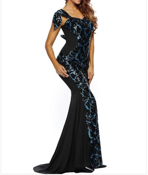 ELEGANT DRESS IN SIZE L