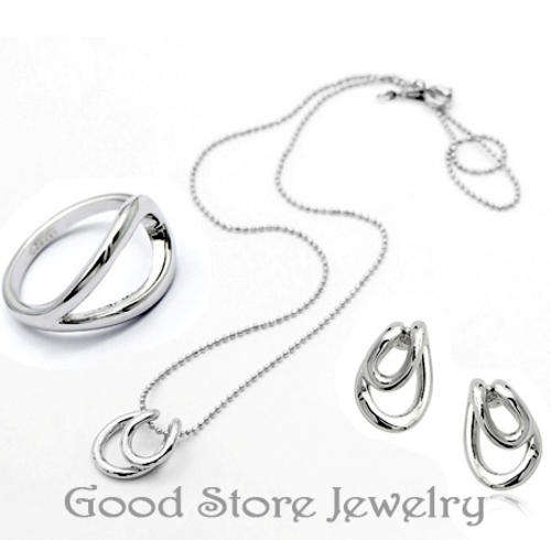 STRIKING  SETS (NECKLACE, EARRING, RING) IN 18KGP