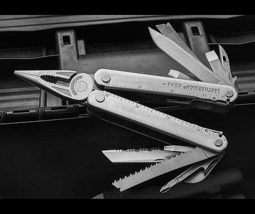 LEATHERMAN CORE MULTI TOOL--THE HEAVYDUTY CHOICE--