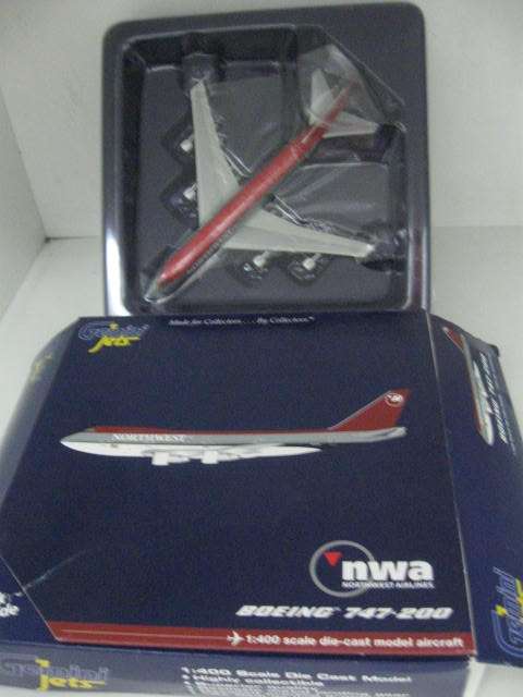 gemini boeing 747-200 1:200 scale diecast aircraft model