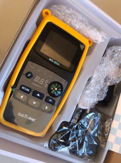 Satlink WS-6933 DVB-S2 FTA CandKU Band Digital Satellite Meter Finder with Compass