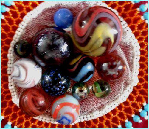 8-vintage-marbles-plus-4-contemporary-or-modern-