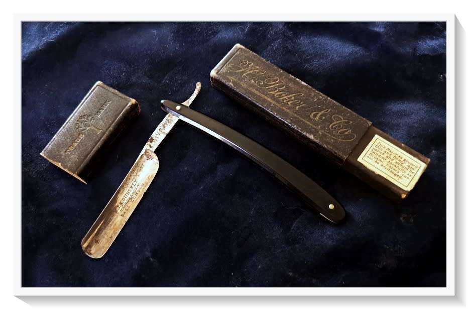 H. Boker and Co. - Highly Collectable Vintage Bakelite Hand-Held Razor with Engraved Blade