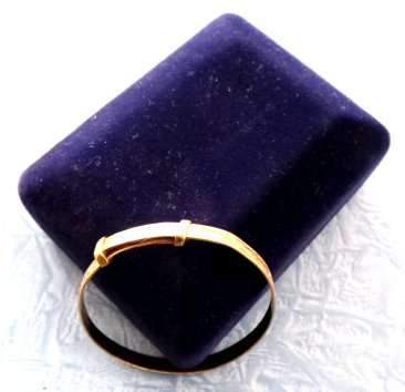 Bracelet (Children's Bracelet) 9 CT METAL CORE - Colour Gold - See image (1950s)