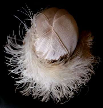 A Fairly Large and Very Flamboyant Feather Hat - Ideal for Fantastic Events***