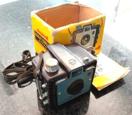 An Old School Brownie Holiday Flash Camera 127 - Bacilite -Bargain!!!!***