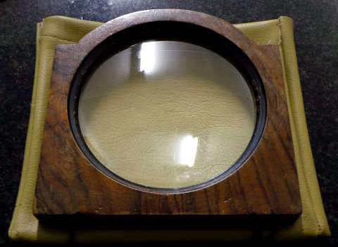 Old Large Wooden Art Deco Magnifying Glass with Leather-like Pouch - Diameter of Round Glass: 115mm