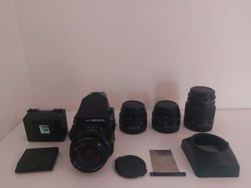Bronica ETRSi Medium Format Film Camera Complete Outfit