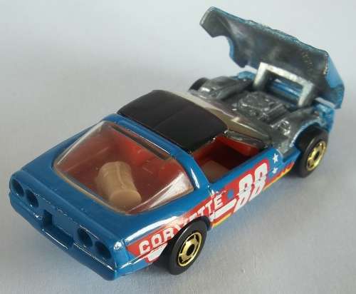 Hot Wheels 80's Chevrolet Corvette Full Metal - Opening bonnet - 1980s Model Gold Rims Like Matchbox