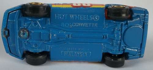 Hot Wheels 80's Chevrolet Corvette Full Metal - Opening bonnet - 1980s Model Gold Rims Like Matchbox