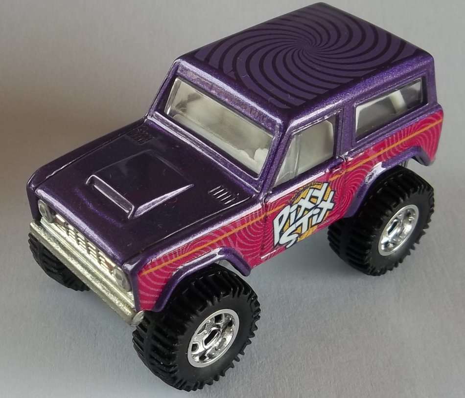 Hot Wheels Ford Bronco Premium Model Pixx Stix REAL RIDERS PREMIUM MODEL Like Matchbox scale