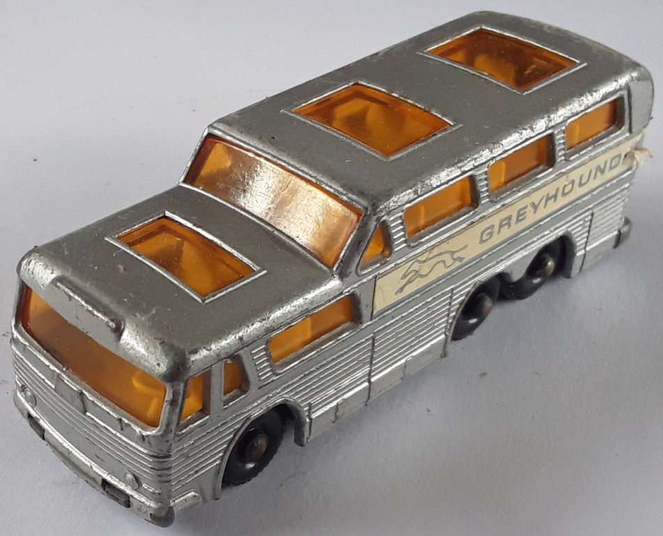 MATCHBOX Lesney 1-75 Series Regular Wheels #66 Greyhound Coach Made in England Die Cast Model