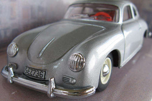 BOXED DINKY DY - 25 1958 Porsche 356A Coupe - 1:43 Sports Model German manufacturer
