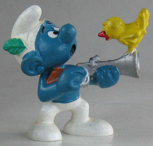 HUNTING SMURF 1980's  -  Smurfs Peyo Schleich vintage collectable toy FIGURE