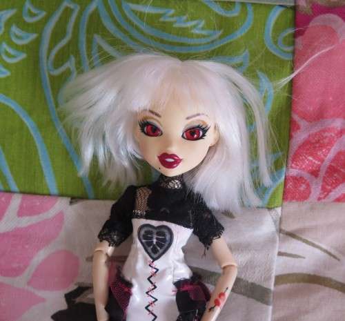 Bratz Bratzilla Jade J`Adore