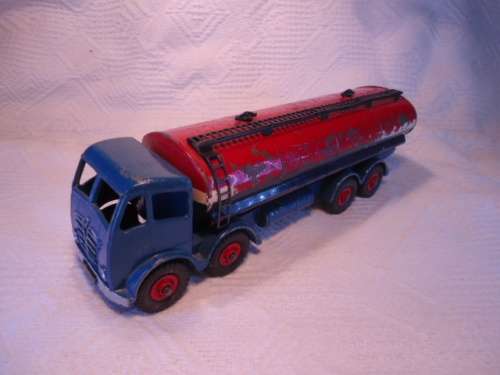 Dinky - # 942 - Foden Tanker Regent