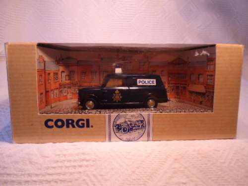 Corgi - # 96951 - Morris Mini Van - Police