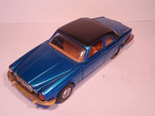 Corgi Toys - # 286 - Jaguar XJ 12 C