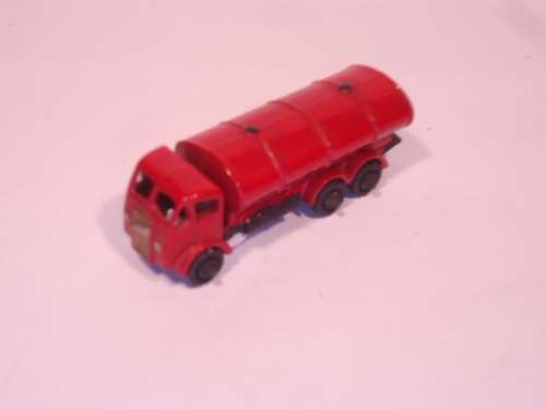 Matchbox Regular Wheels - # 11A - Road Tanker - GMW