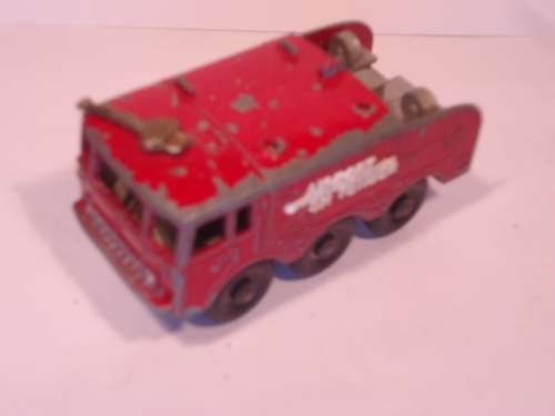 Matchbox Regular Wheels - # 63B - Fire Fightring Cradh Tender - BPW