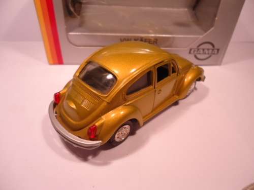 GAMA - # 1104 - VW Beetle 1302