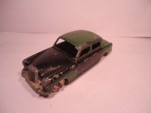 CIJ - # 3/12 - Mercedes Benz 220