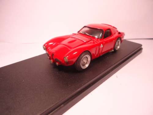 Jolliemodel # JL 065 - Alfa Romeo 6 c 3000 cm Stradale Rossa