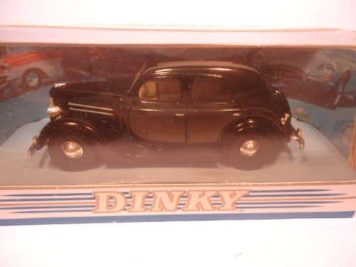 Matchbox Dinky  DY-5 - 1950 Ford V8 Pilot