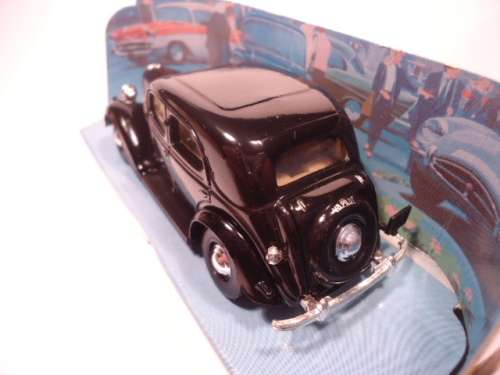 Matchbox Dinky  DY-5 - 1950 Ford V8 Pilot
